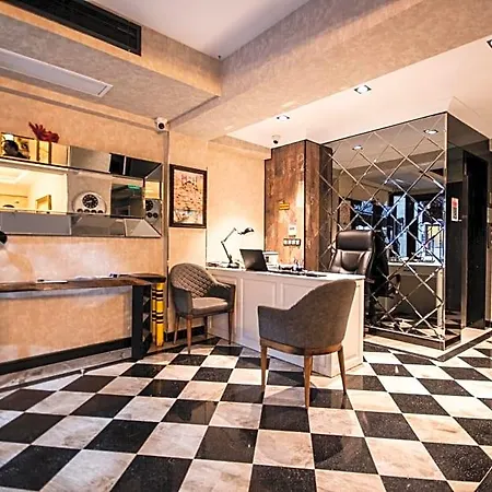 Pruva Hotel 3*