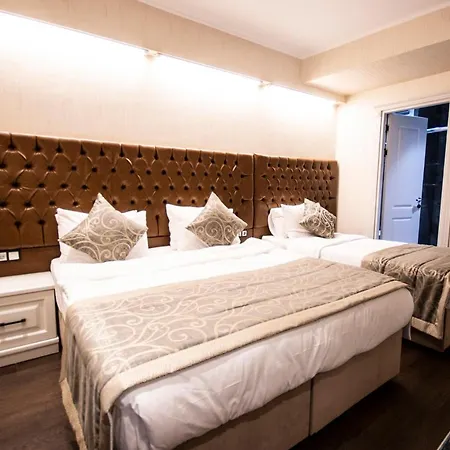 Pruva Hotel 3*